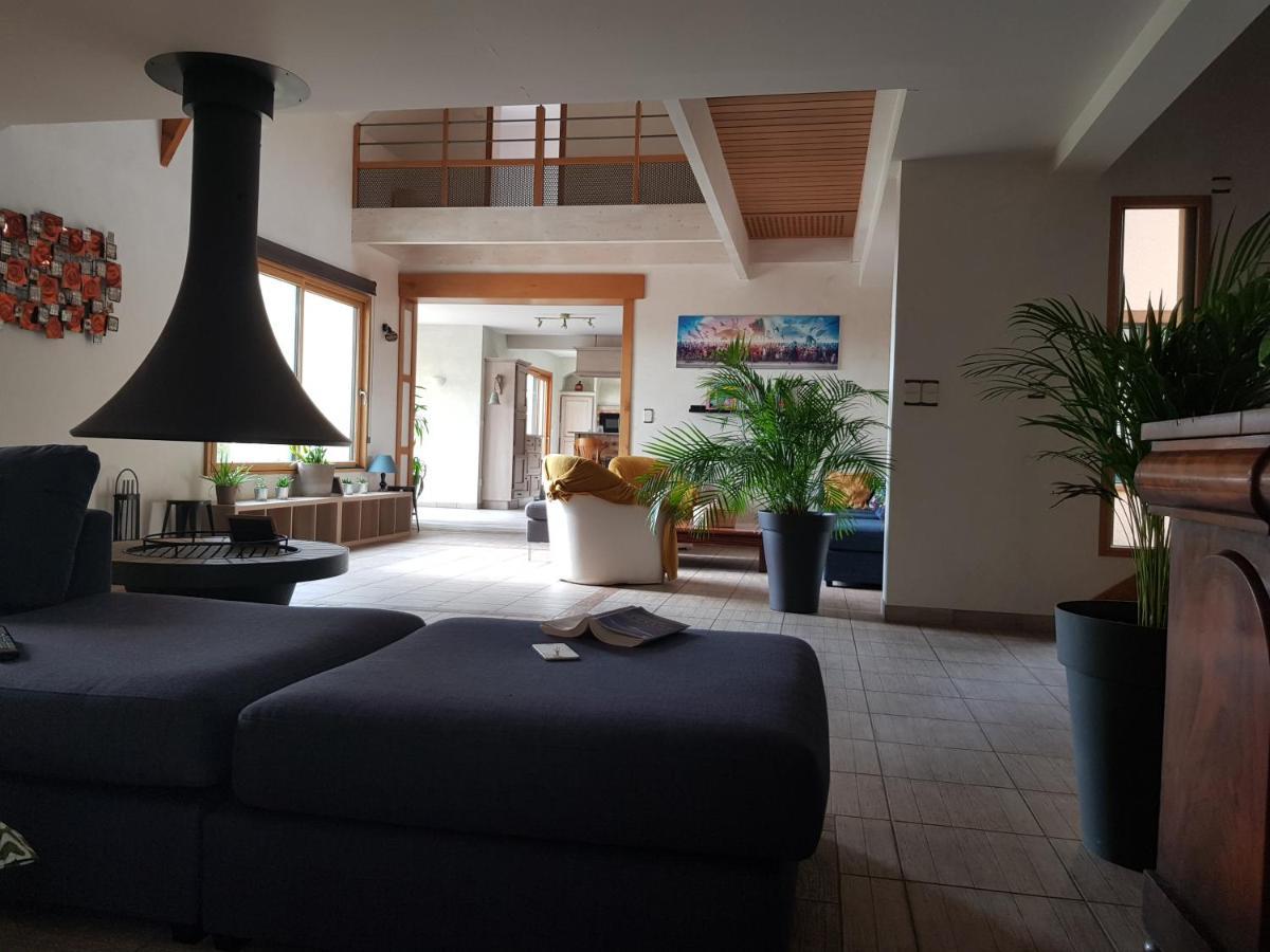 Magnifique Villa Avec Piscine Interieure Saint-Pois Kültér fotó